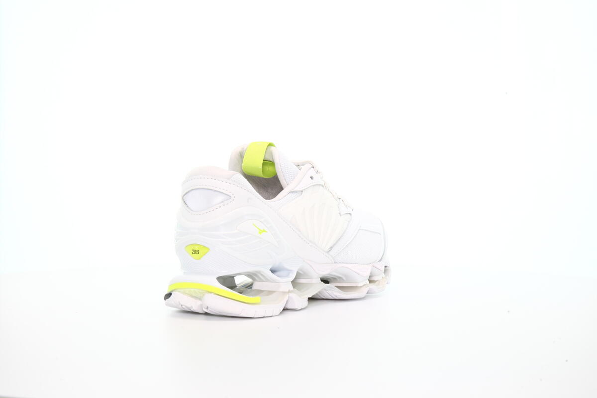 mizuno wave gv