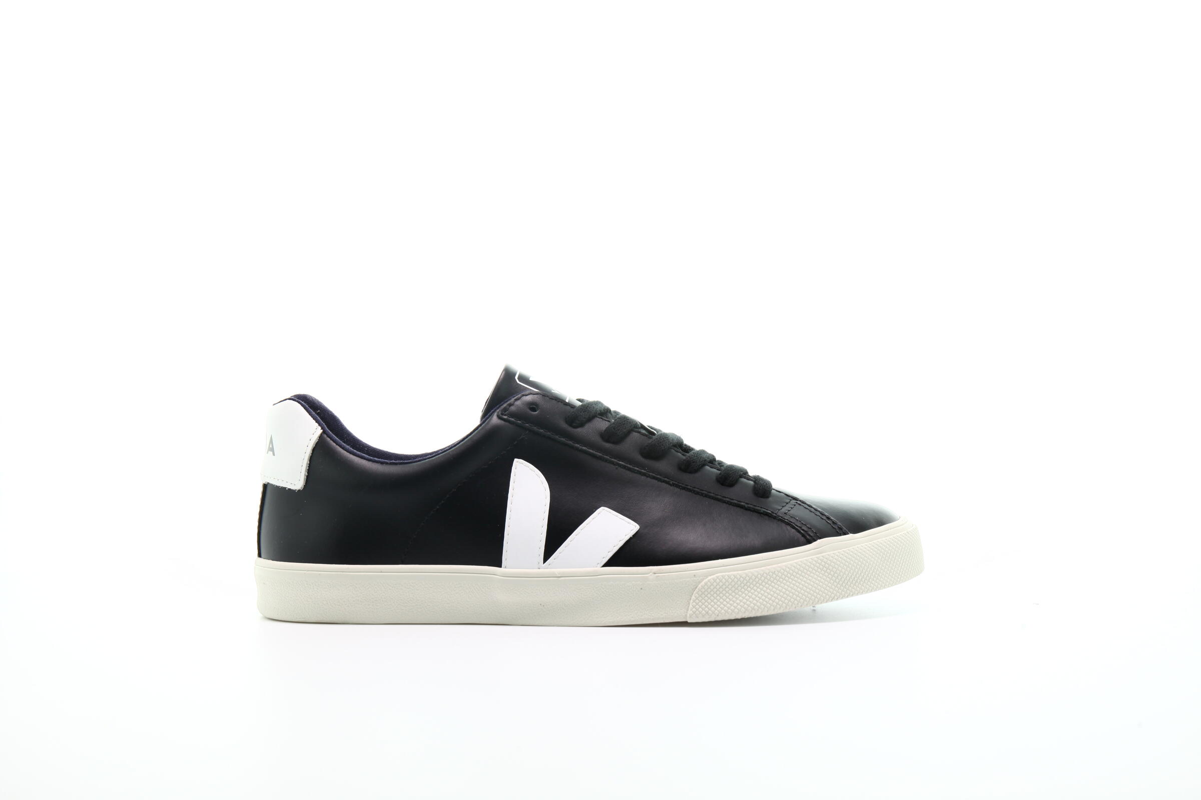 Veja Esplar Low Leather "Black"