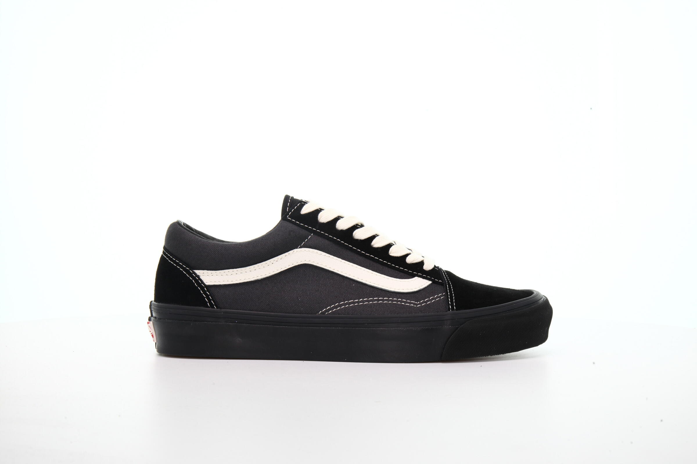 Vans OG Old Skool LX "Black"