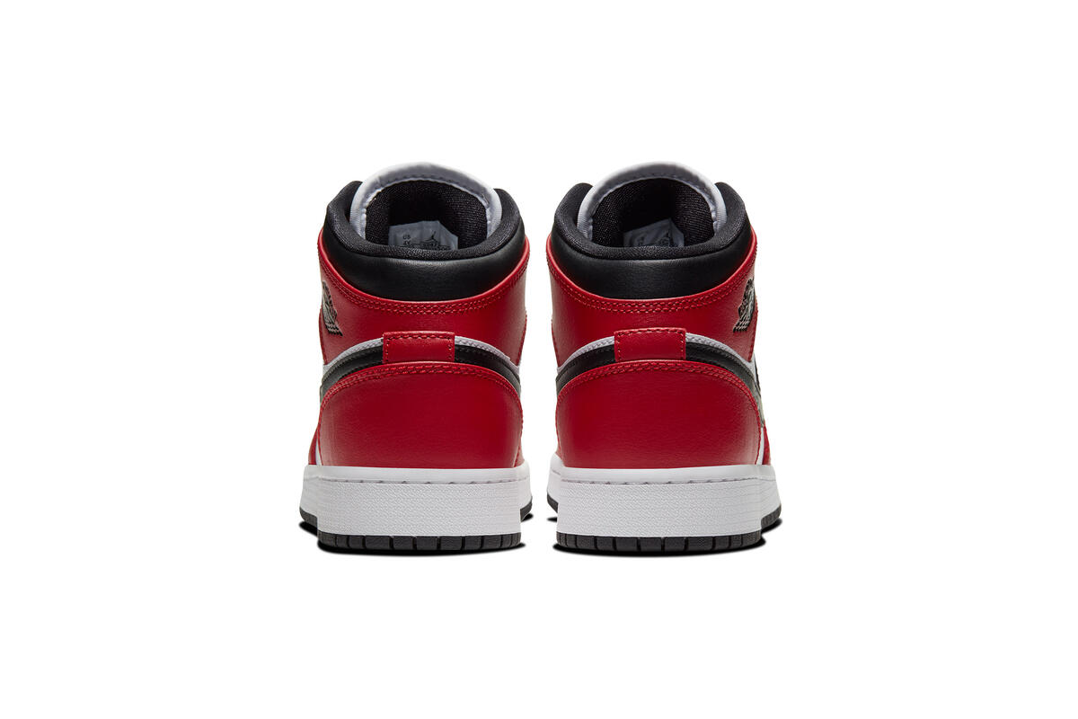 Air Jordan 1 Mid Chicago Toe GS (GS) - Image 28