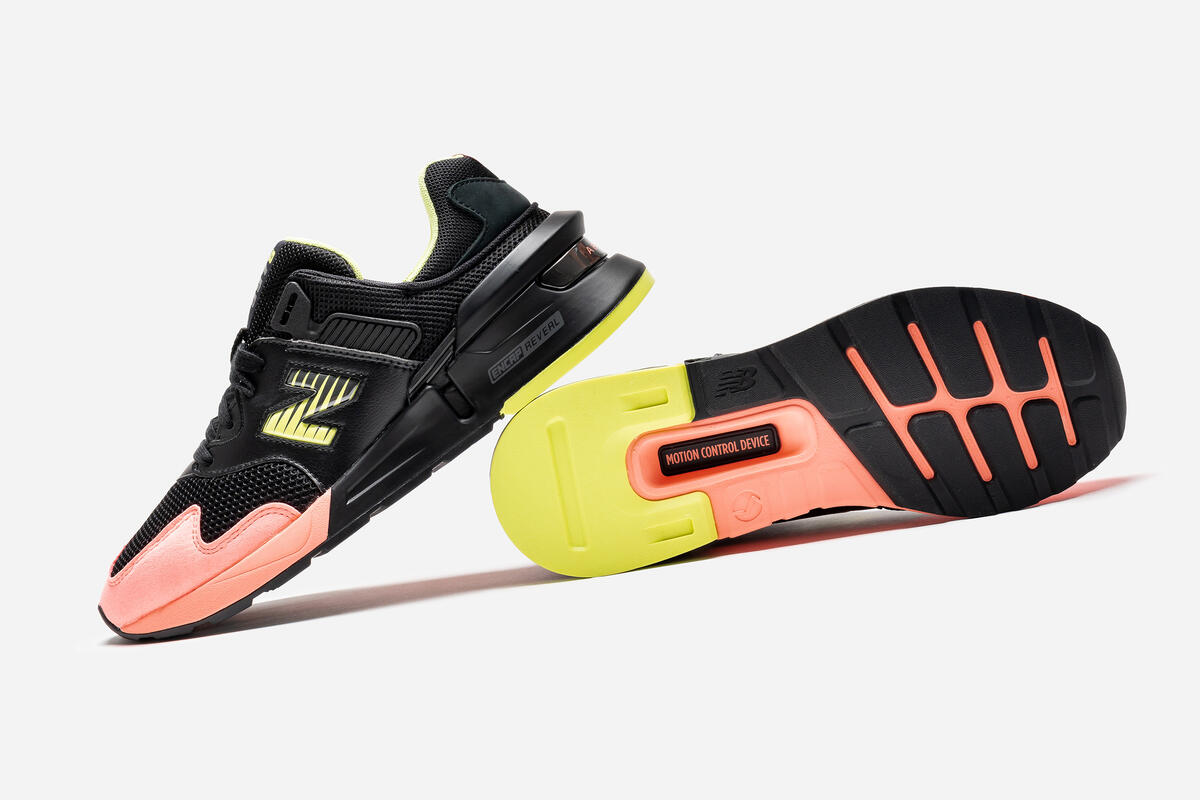 New Balance MS997 Black / Orange - Image 14