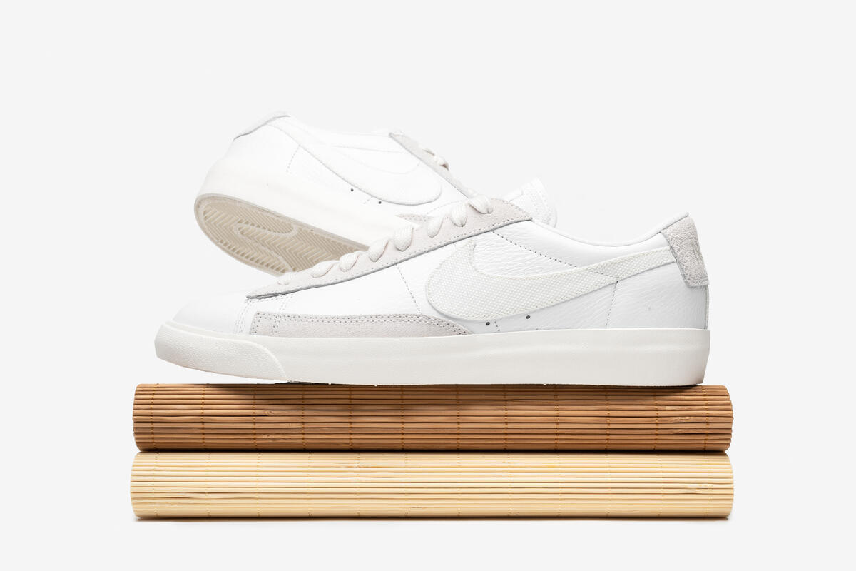Nike Blazer Low White / Sail / Platinum Tint - Image 20