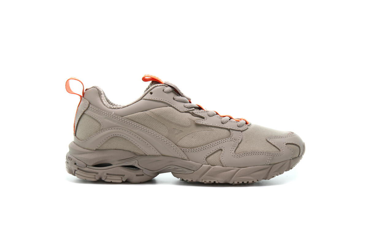 Mizuno x Beams WAVE Rider 10 "Wood Ash" - Image 3