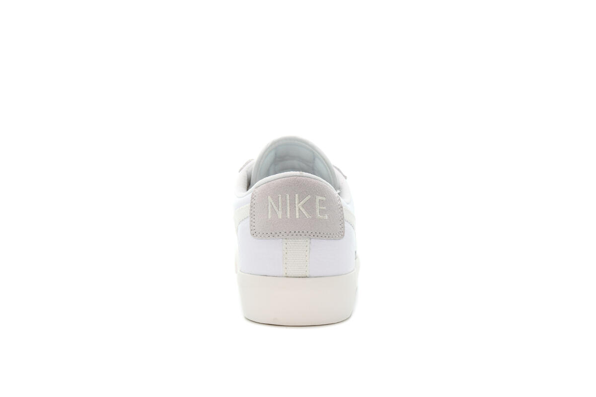 Nike Blazer Low White / Sail / Platinum Tint - Image 17