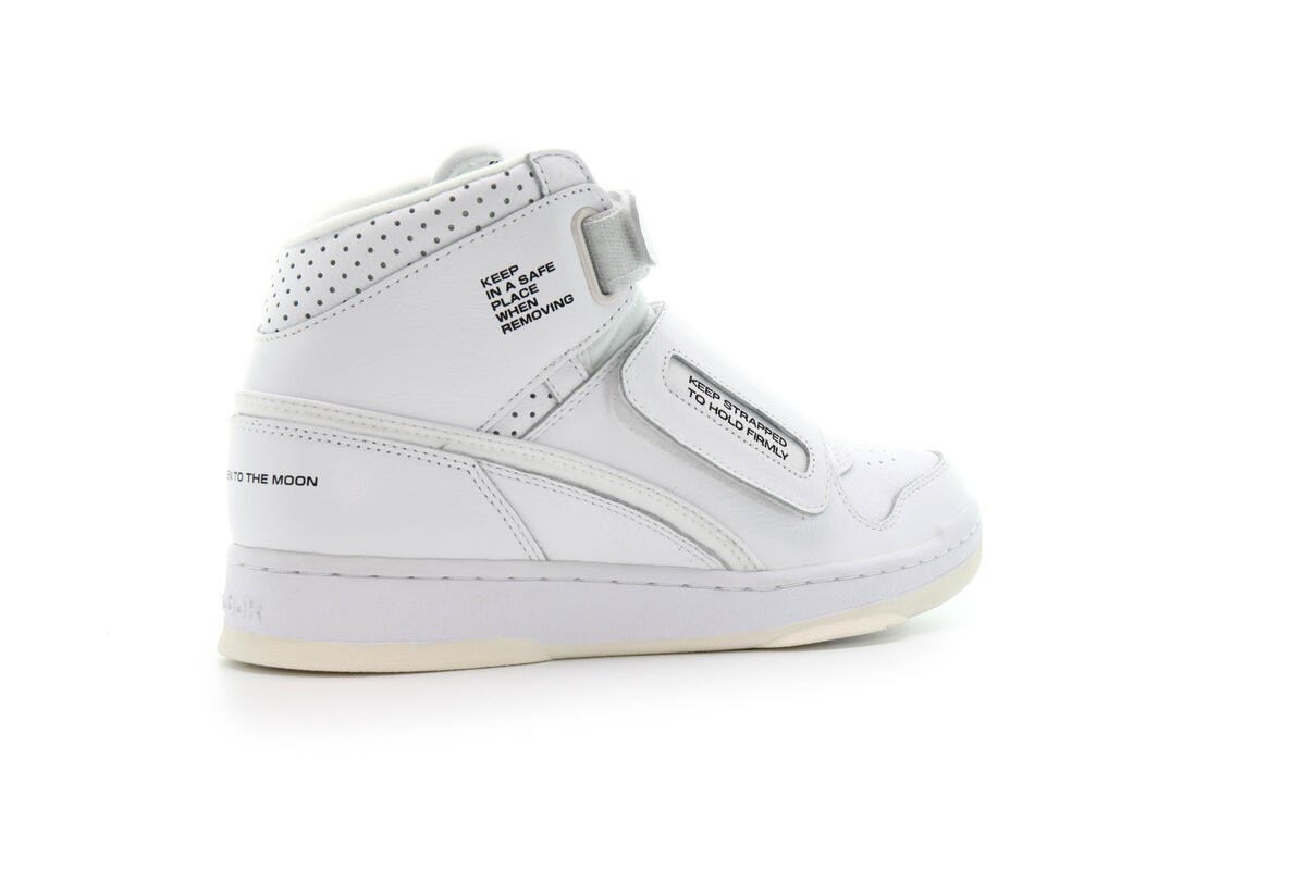 Reebok X MOUNTAIN RESEARCH ALIEN STOMPER 