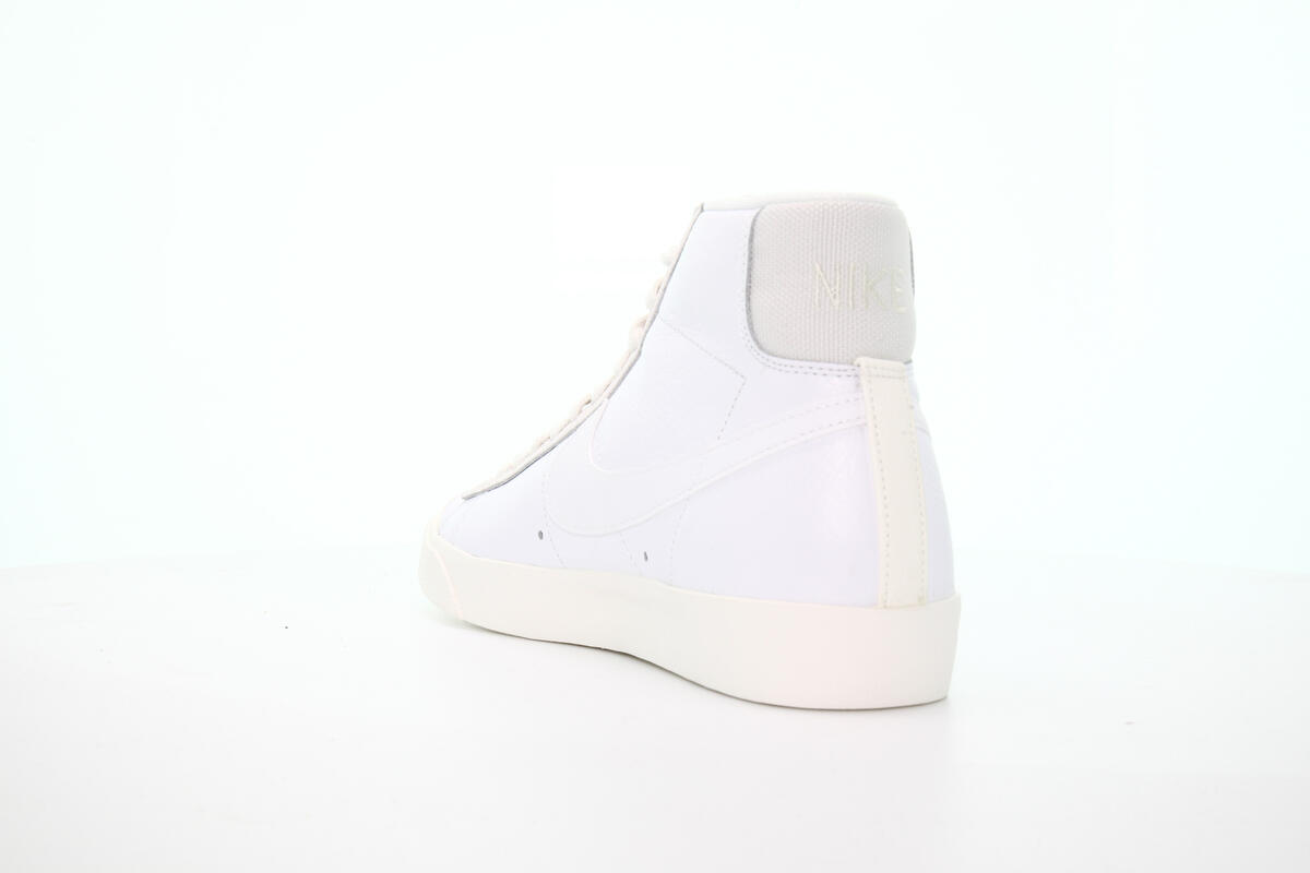Nike Blazer Mid '77 SAIL - Image 21