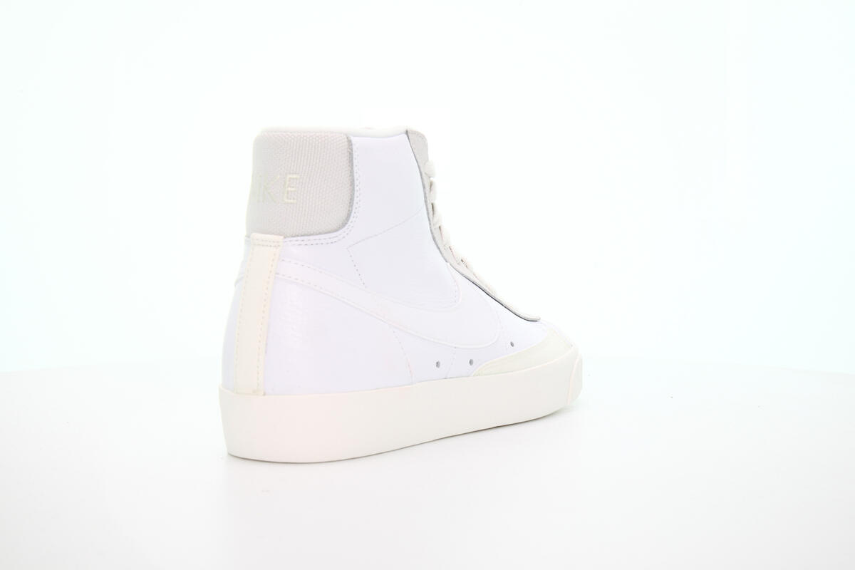 Nike Blazer Mid '77 SAIL - Image 23