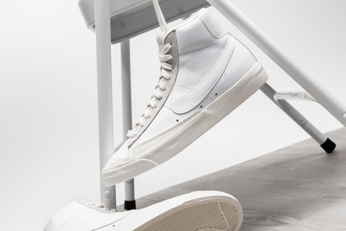 Nike Blazer Mid '77 SAIL - Image 25