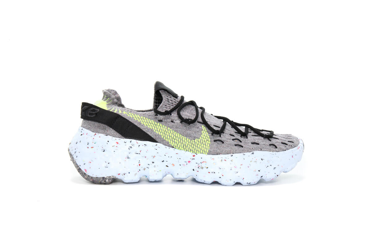 Nike Space Hippie 04 Women's Shoe Grey/Volt - Image 22