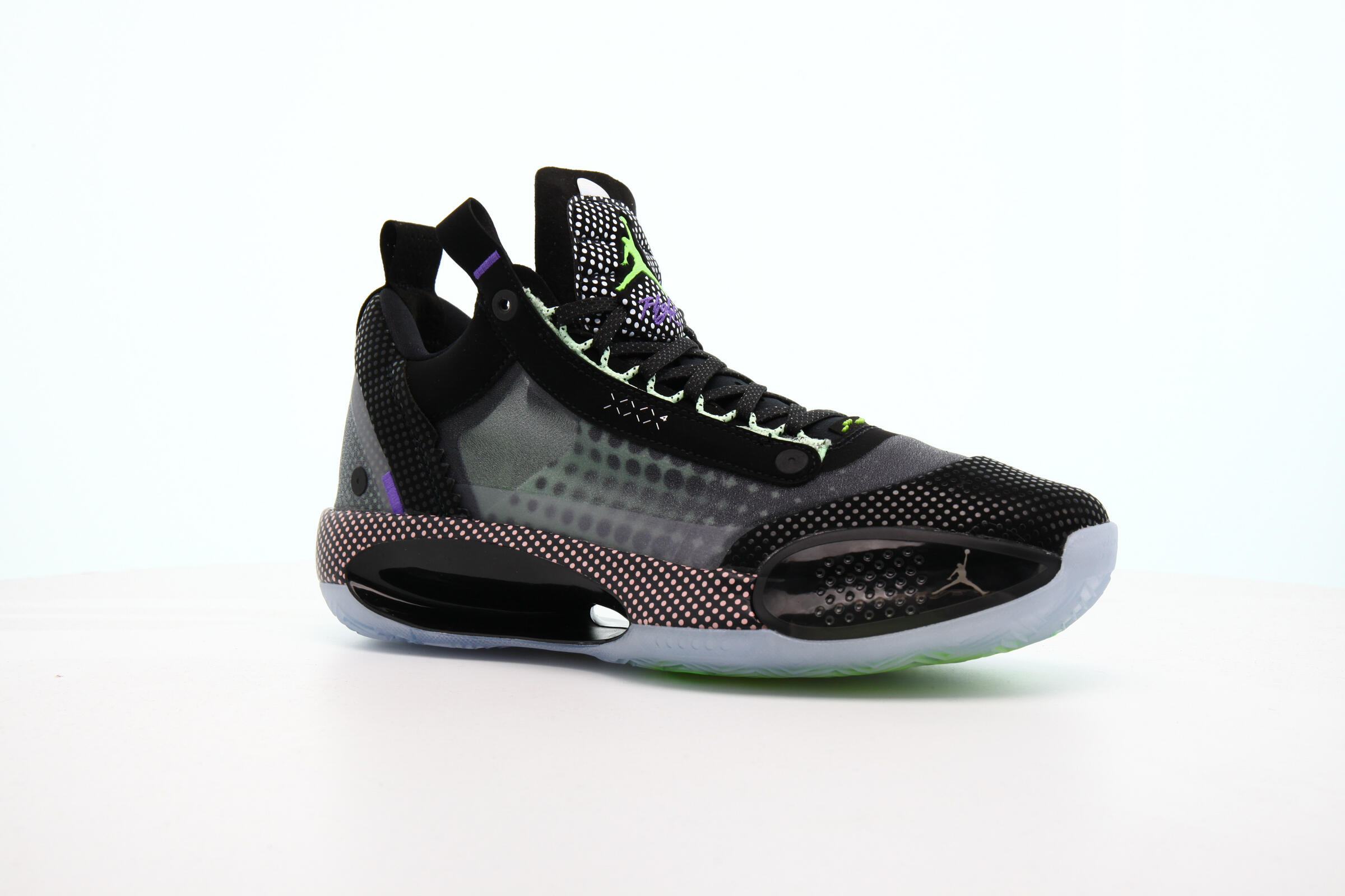 jordan xxxiv low black vapor green bleached coral