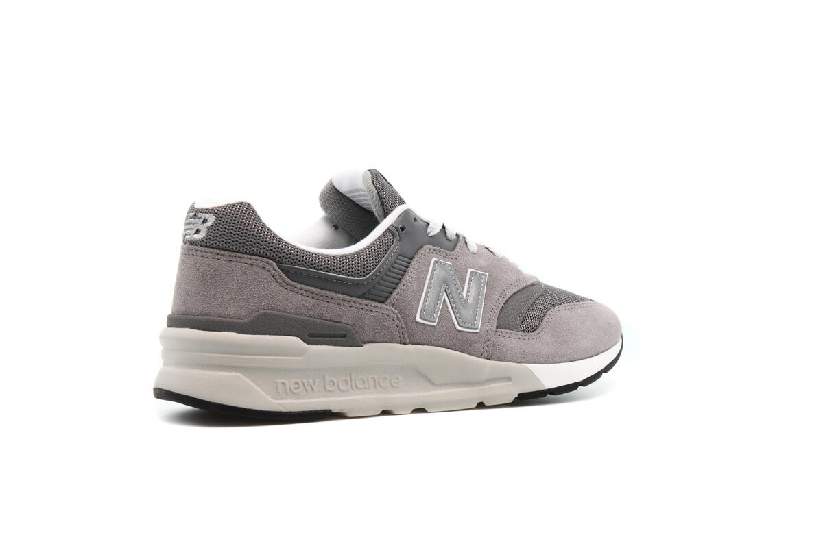 New Balance CM 997 HCA - Image 13