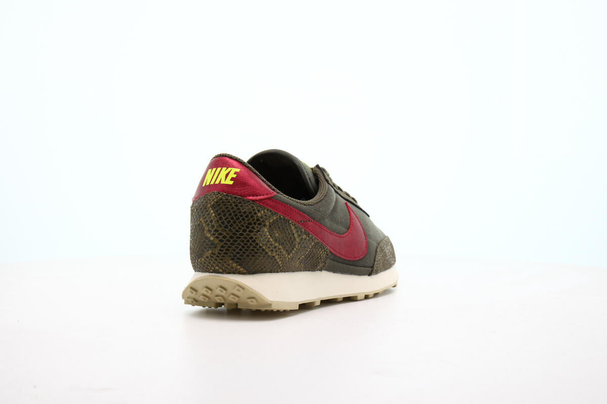 Nike WMNS Daybreak "Medium Olive" - Image 13