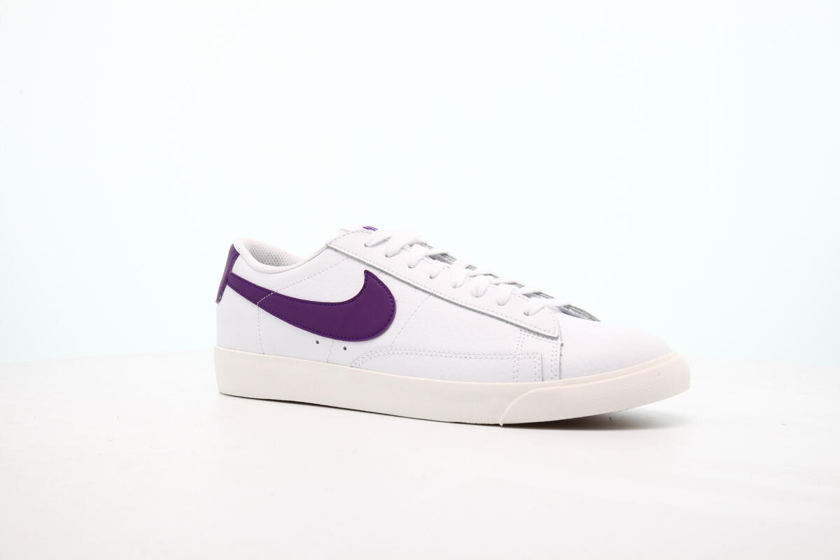 Nike Blazer Low White - Image 9
