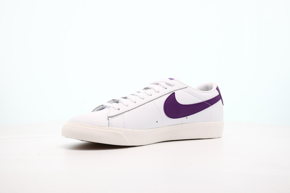 Nike Blazer Low White - Image 13