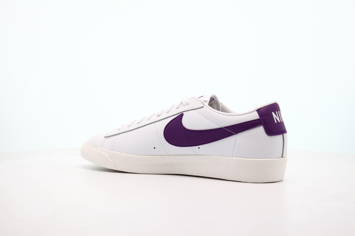 Nike Blazer Low White - Image 15