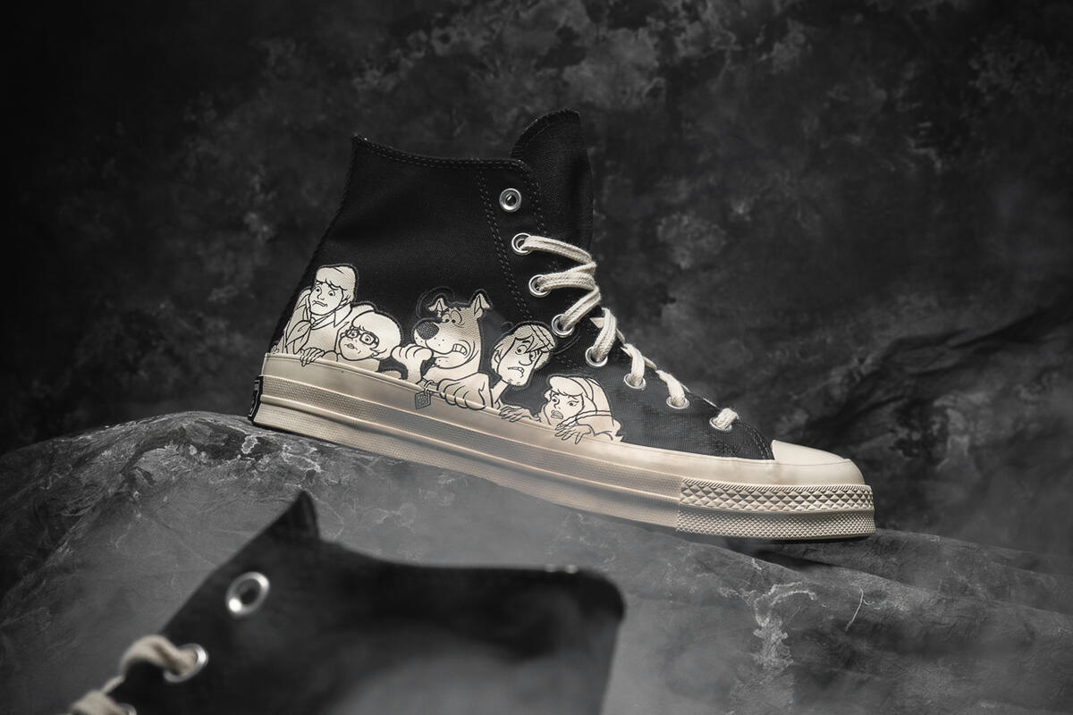 Converse x Scooby Doo Chuck 70 HI "Black" - Image 14