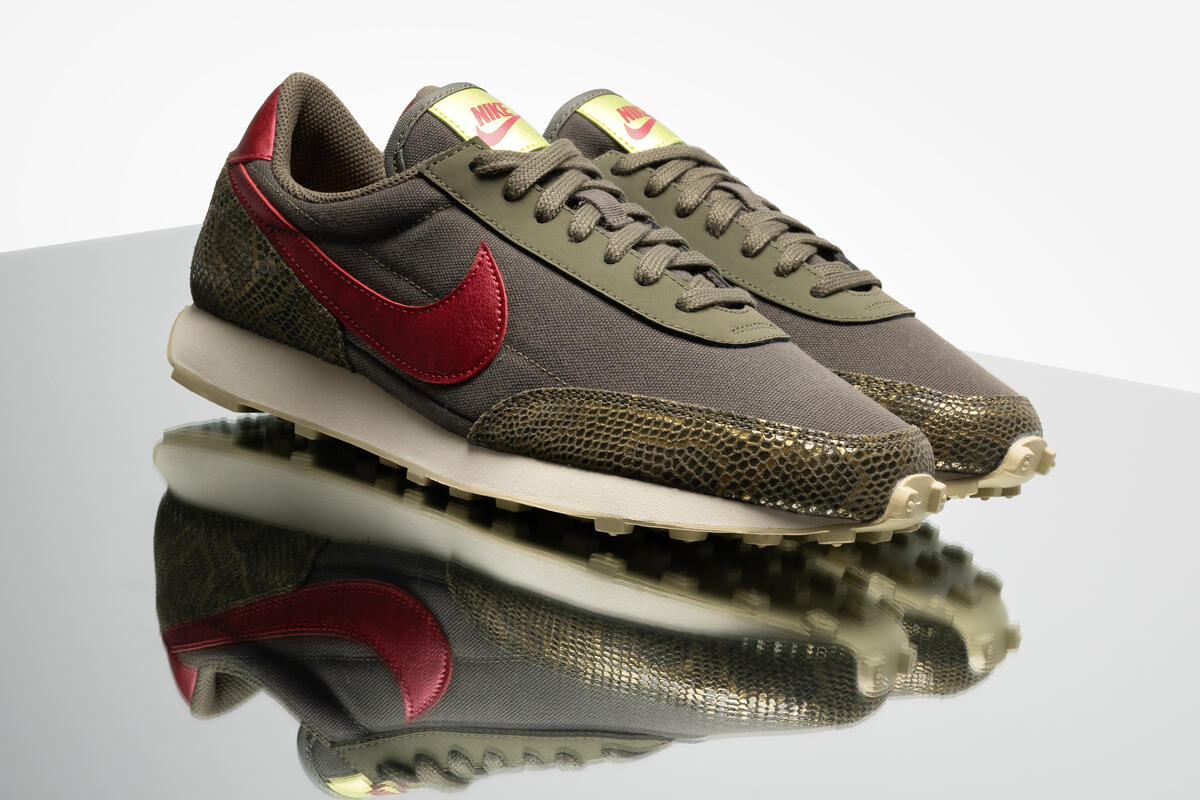 Nike WMNS Daybreak "Medium Olive" - Image 15