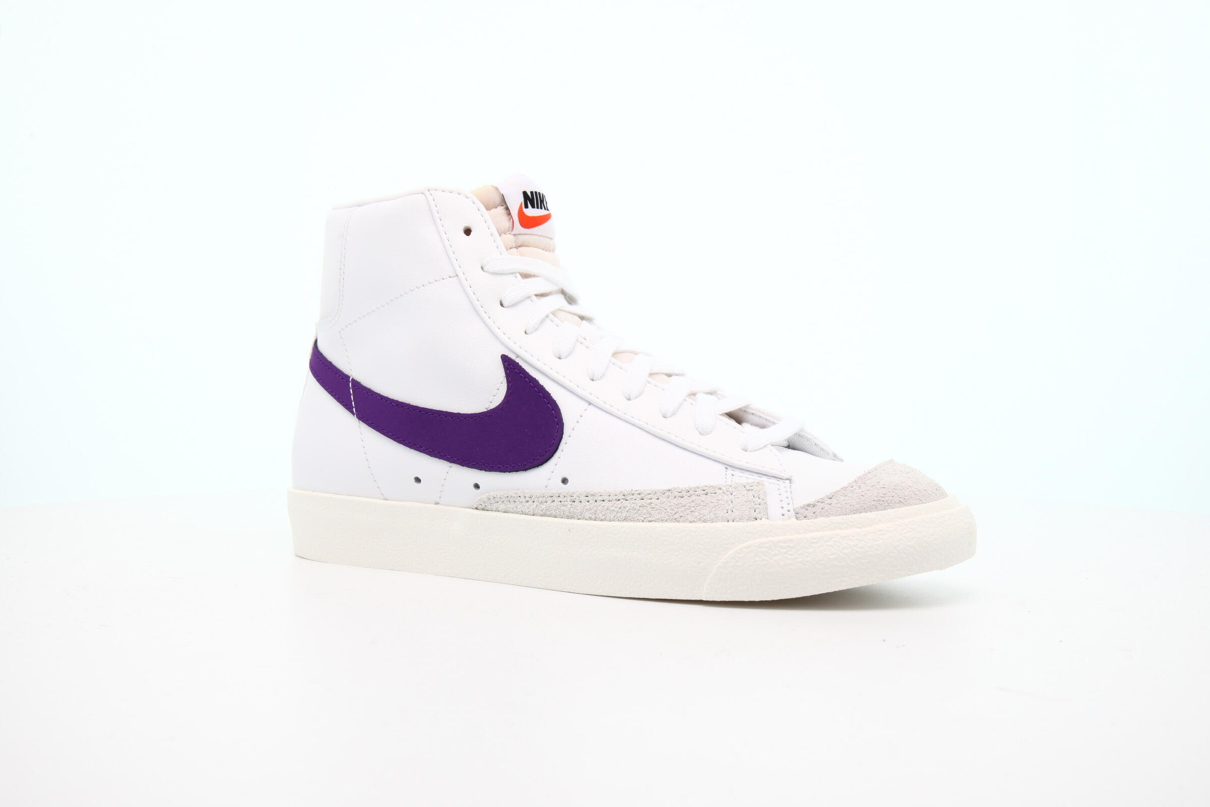 Nike BLAZER MID '77 VNTG "WHITE"