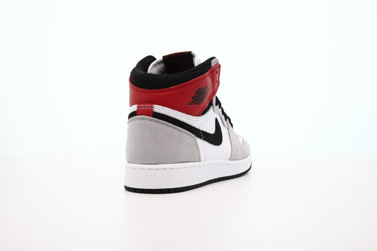 Air Jordan 1 Retro High 'White/Black/Light Smoke Grey/Varsity Red' (GS) - Image 19