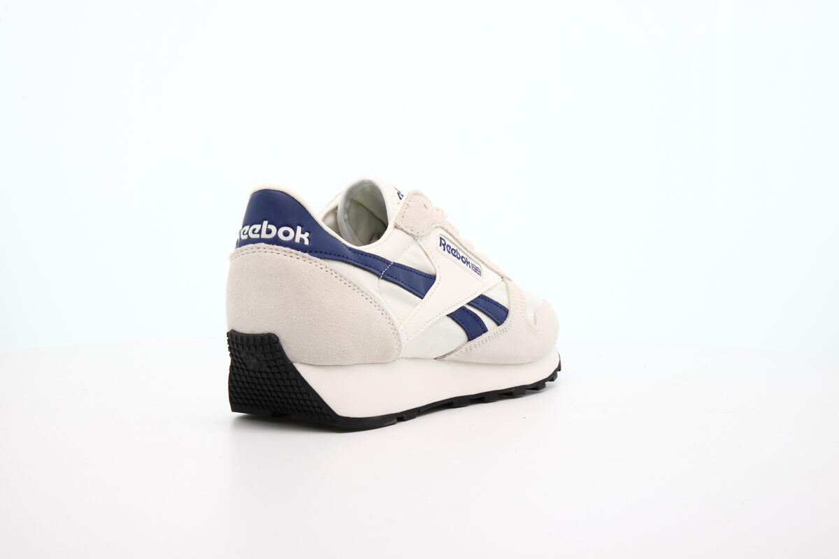 Reebok CL LTHR AZ "Chalk" - Image 12