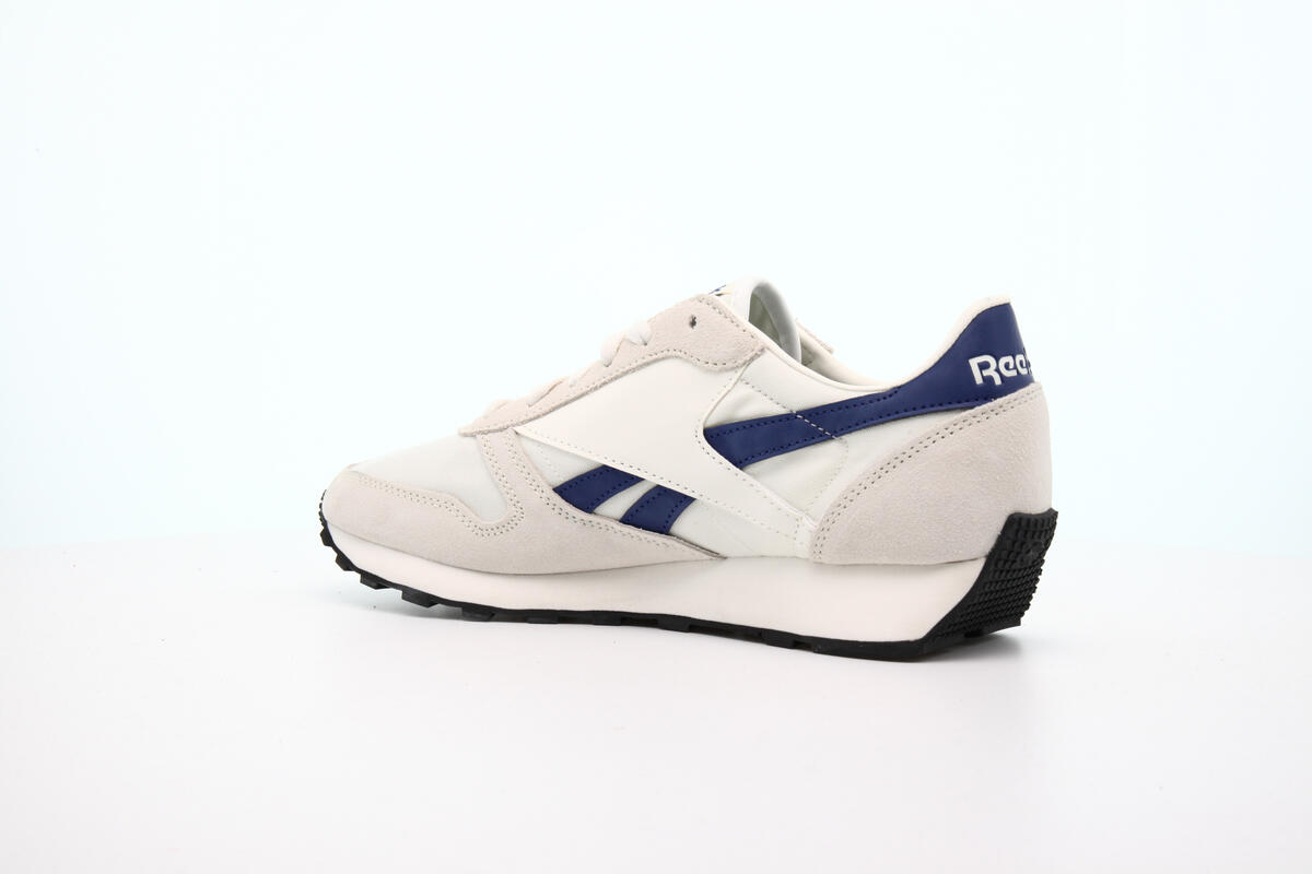 Reebok CL LTHR AZ "Chalk" - Image 9