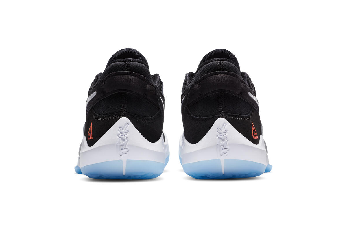 Nike Zoom Freak 2 Black - Image 3