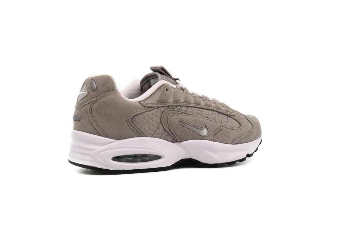 Nike Air Max Triax LE Cobblestone - Image 13
