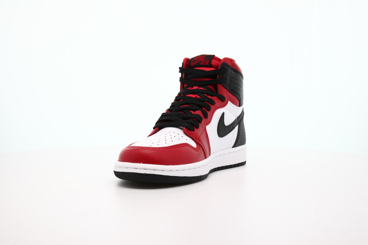 Air Jordan 1 Retro High 'Chicago' (Women's) - Image 13