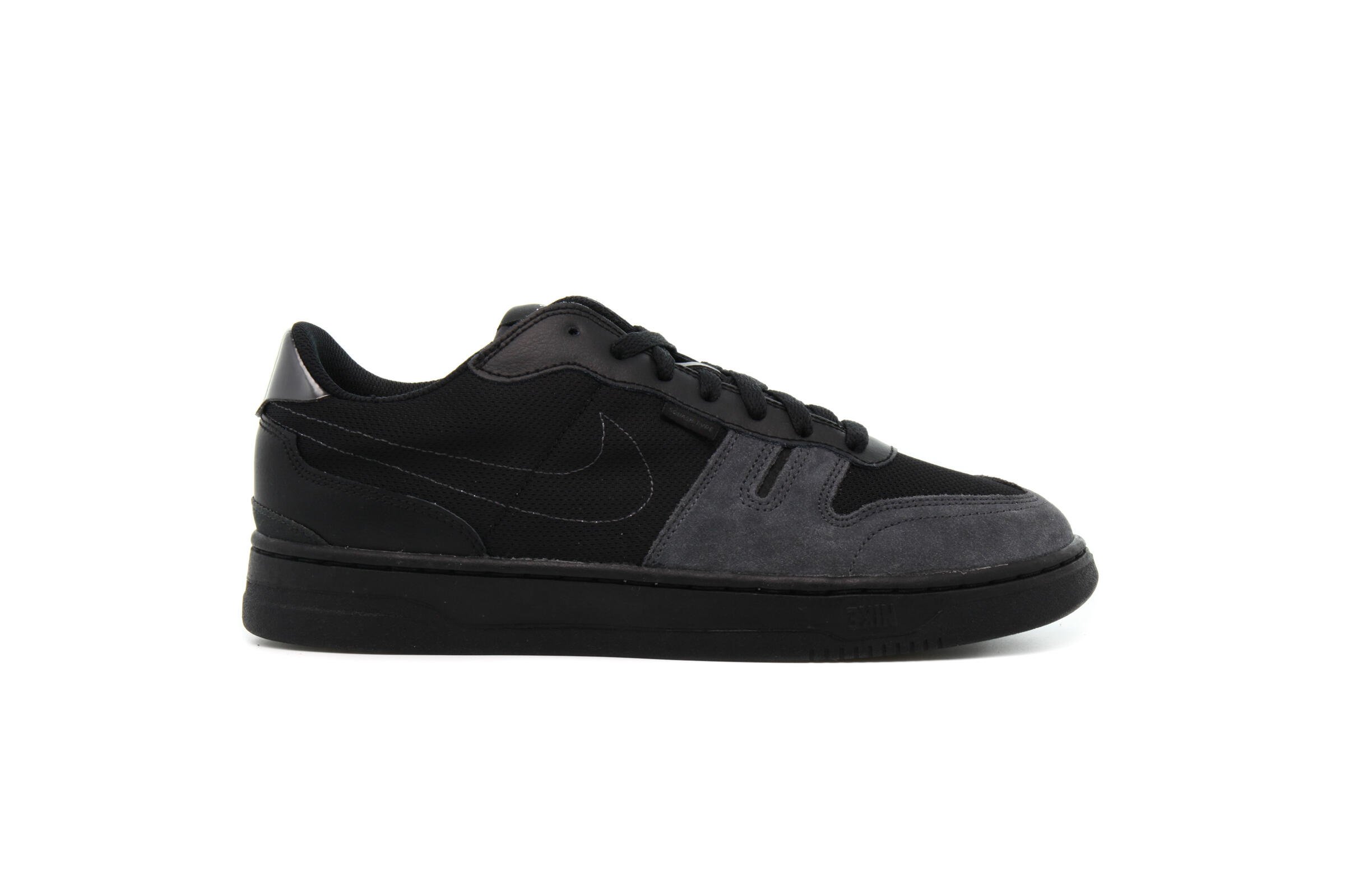 Nike SQUASH-TYPE "BLACK"