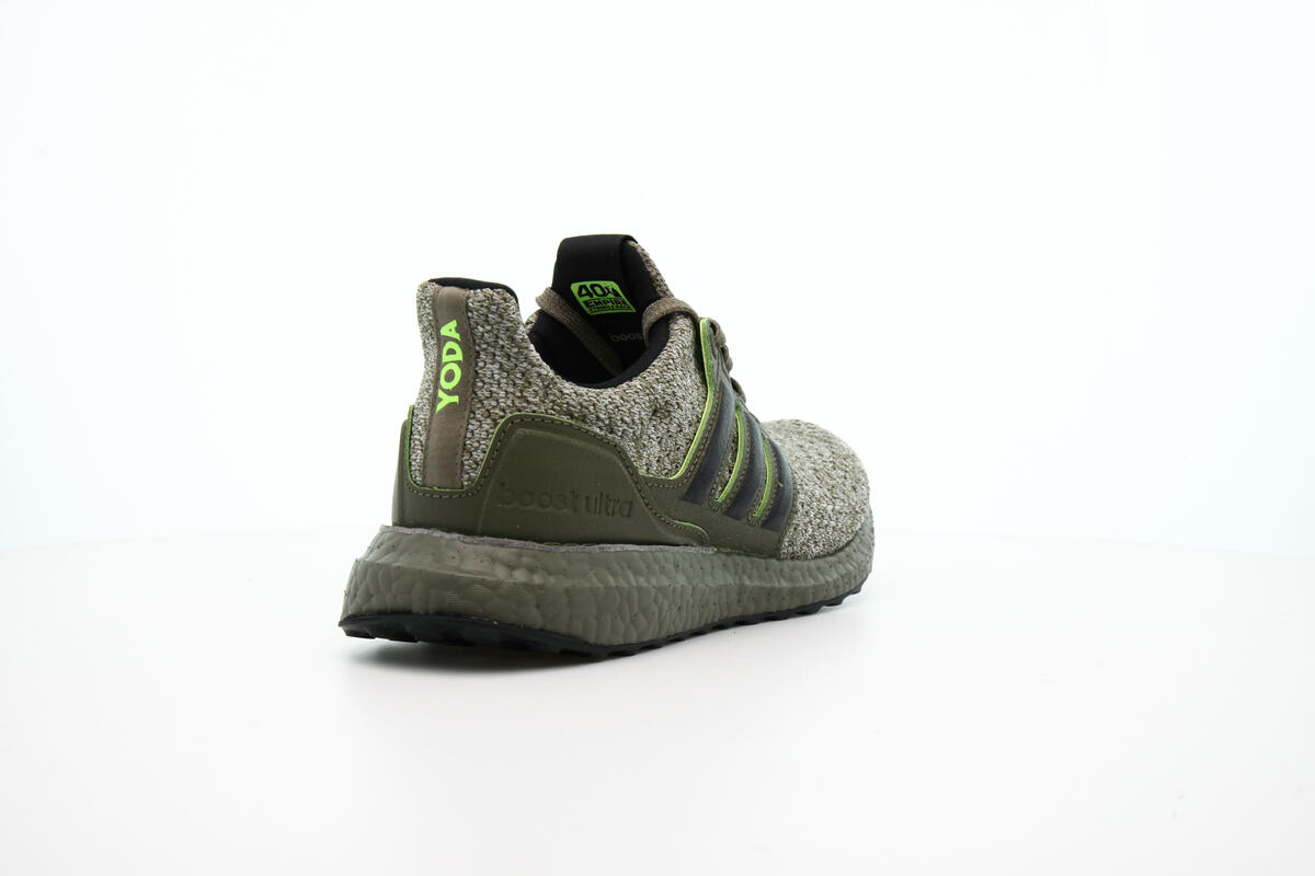 adidas Performance x STAR WARS ULTRABOOST "Yoda" - Image 18