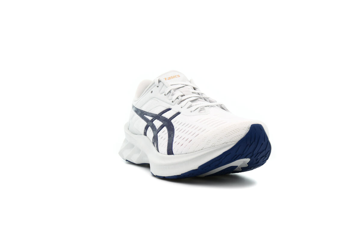 Asics Novablast Glacier Grey - Image 4