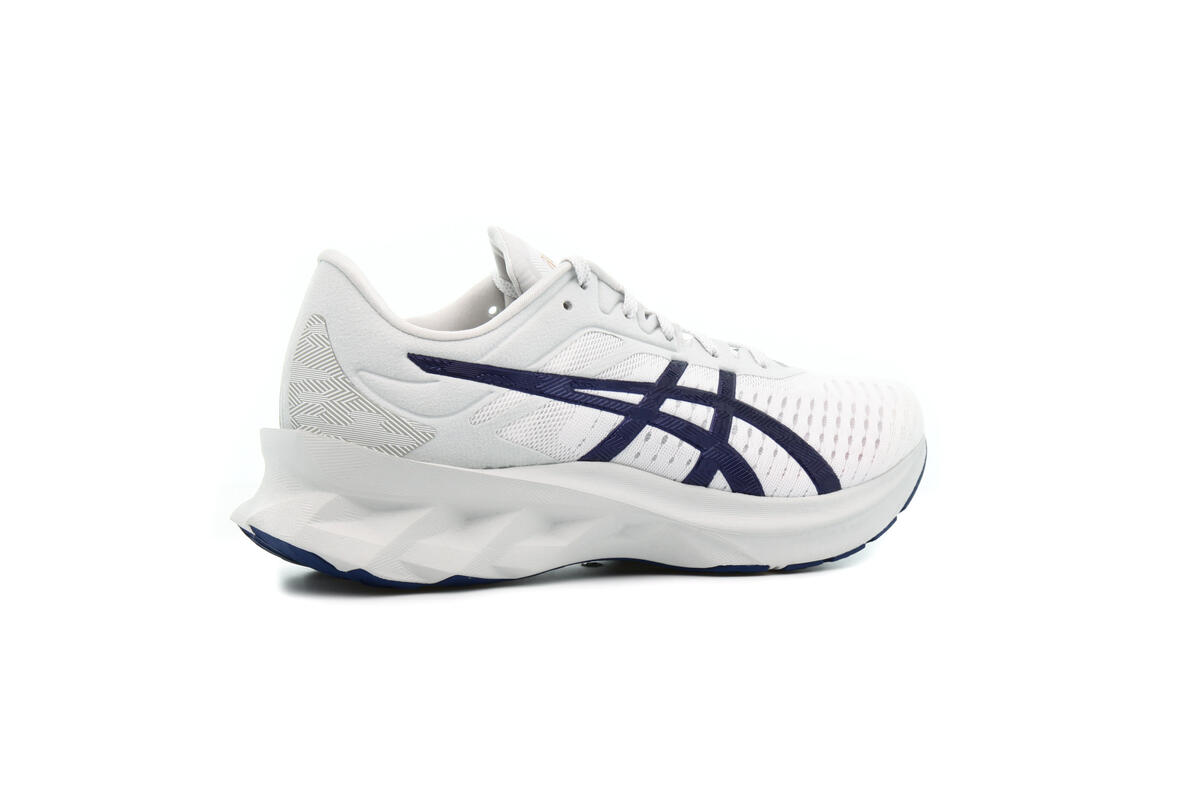Asics Novablast Glacier Grey - Image 13