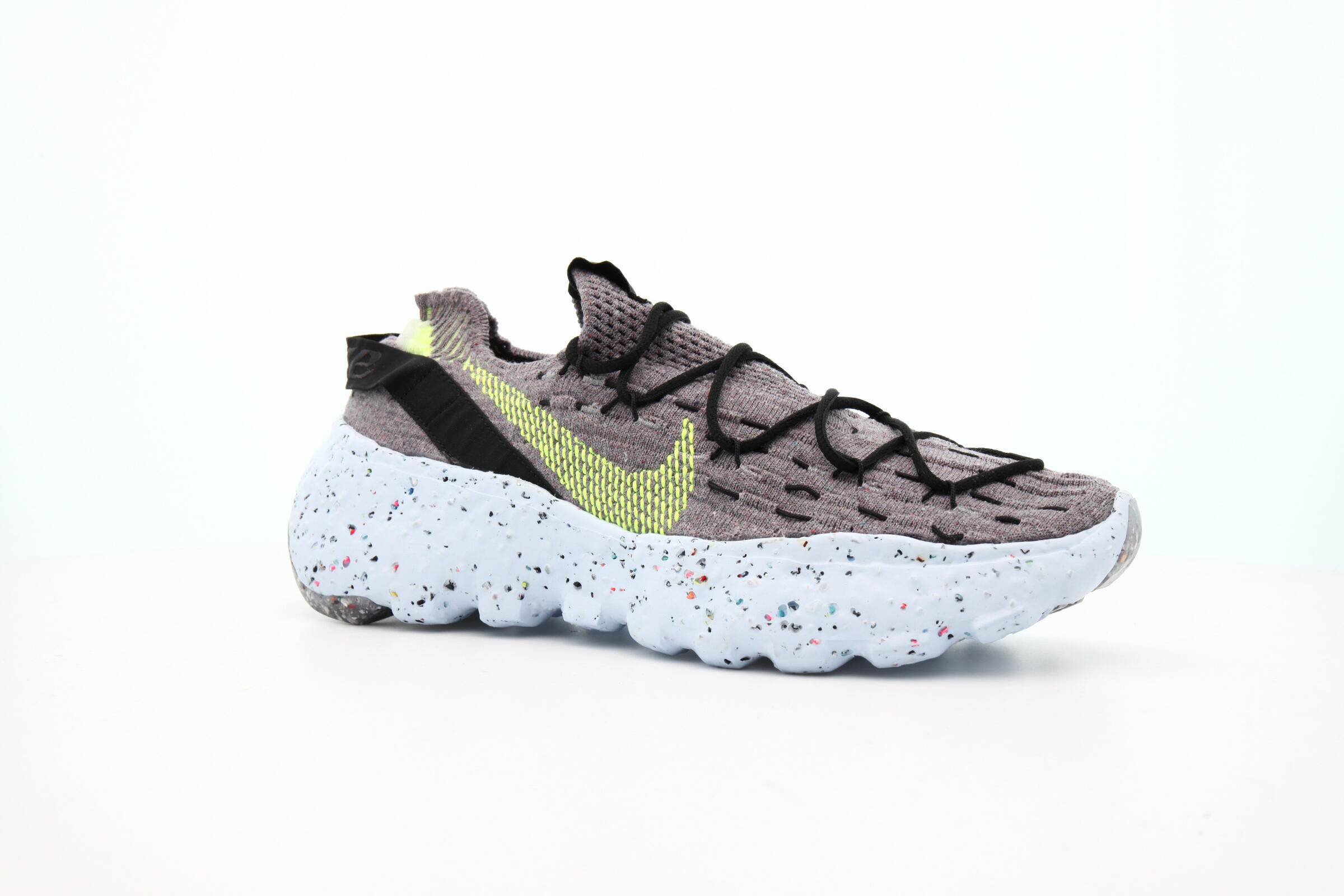 Nike Space Hippie 04 Men\'s Running Shoes Size 9.5 Gray Volt CZ6398-001 Nike Space Hippie 04 Grey Volt Running | Mercari main image 3
