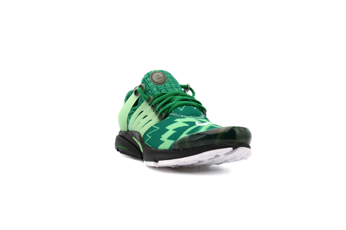 Nike Air Presto Pine Green / Green Strike - Image 17
