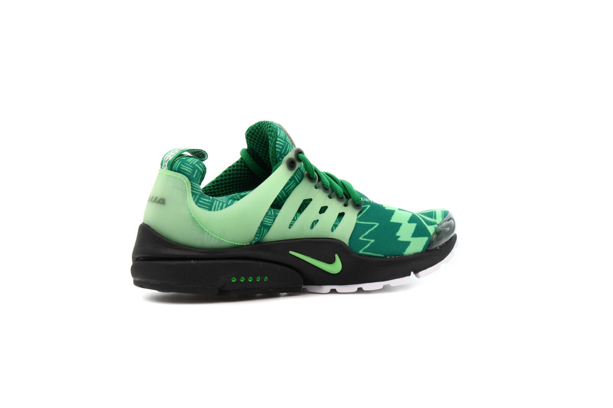 Nike Air Presto Pine Green / Green Strike - Image 26