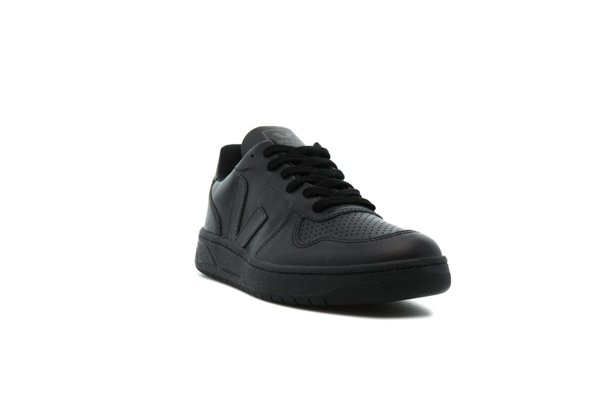Veja V-10 CWL "Black" - Image 4