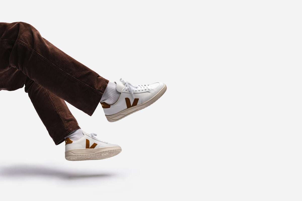 Veja V-12 "Camel" - Image 24