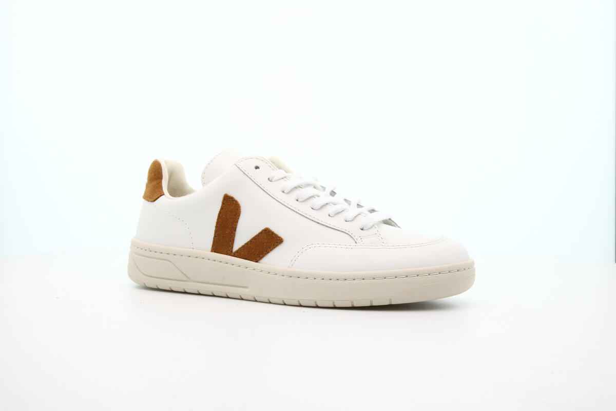 Veja V-12 "Camel" (Women's) - Image 3