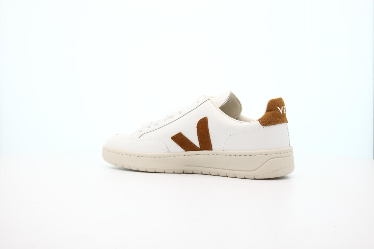 Veja V-12 "Camel" (Women's) - Image 9