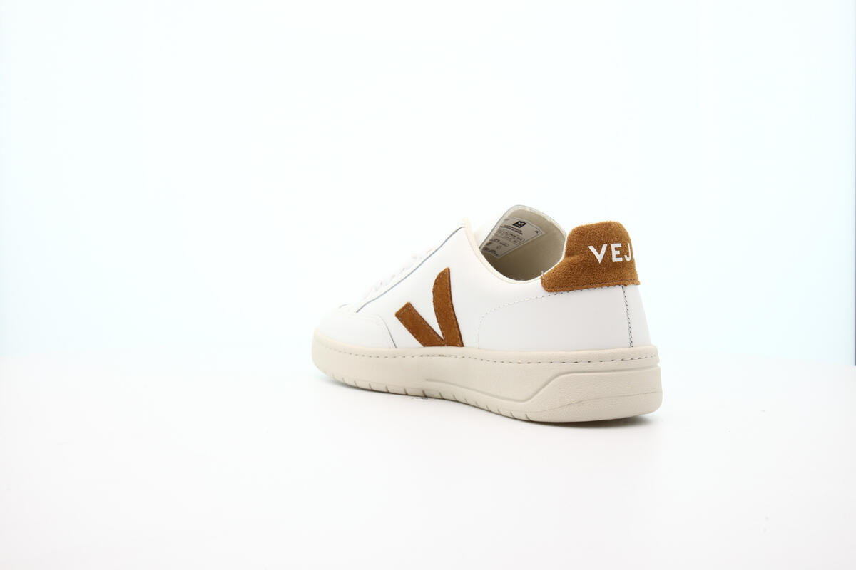 Veja V-12 "Camel" (Women's) - Image 10
