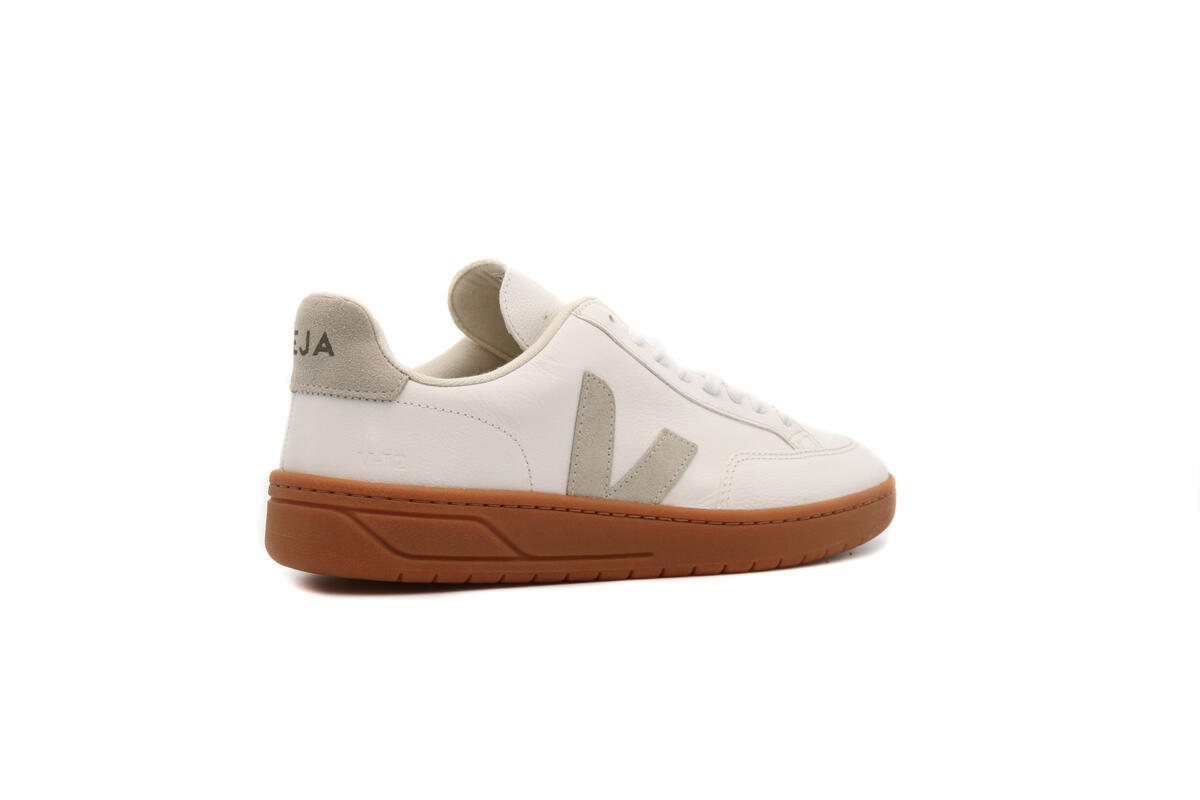 Veja V-12 "Natural" - Image 13