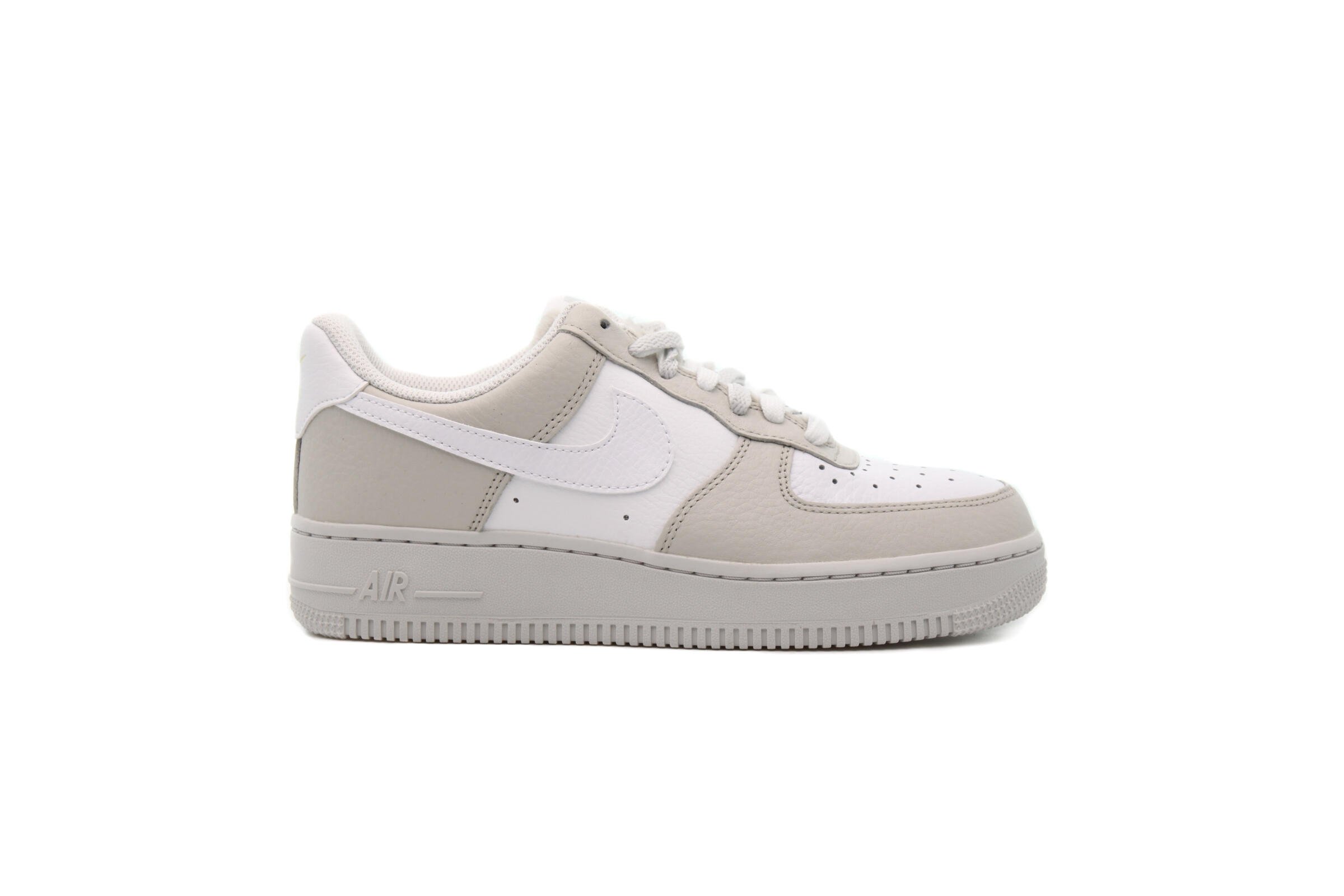 Nike WMNS AIR FORCE 1 '07 "LIGHT BONE"