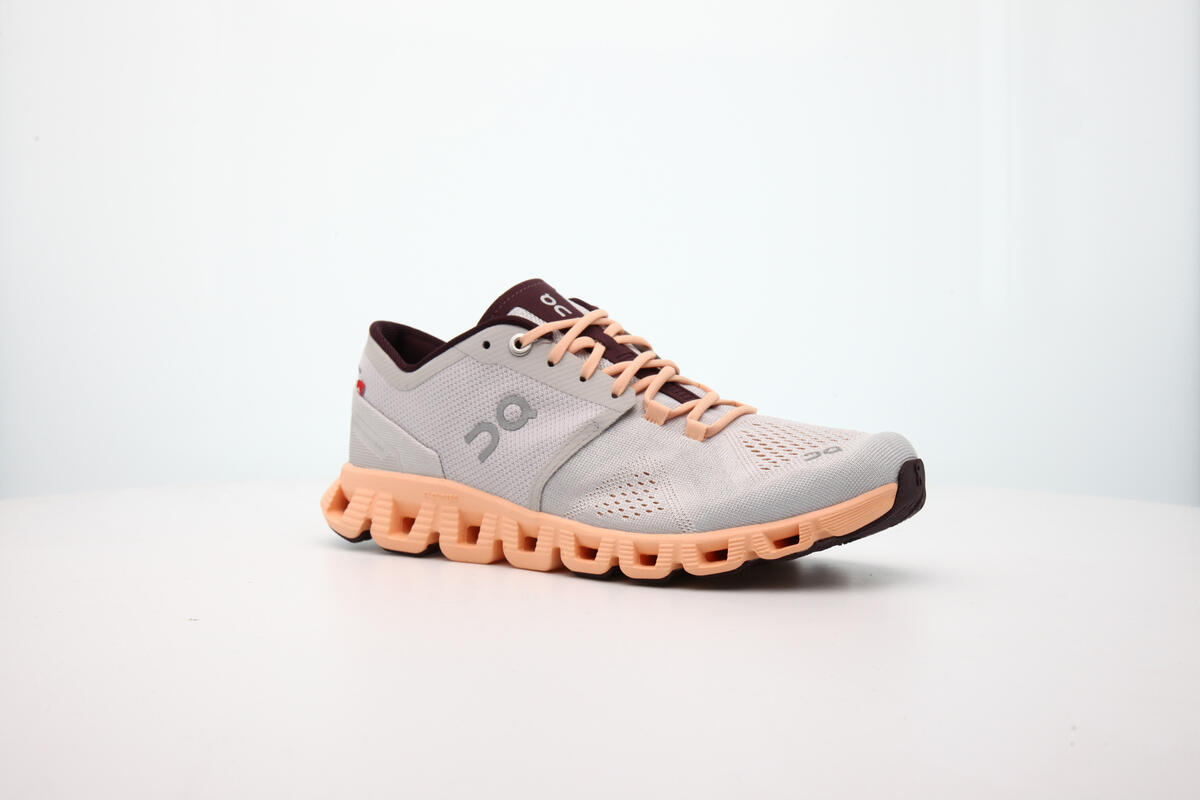 ON Running Cloud X Silver (Women's) - Image 3