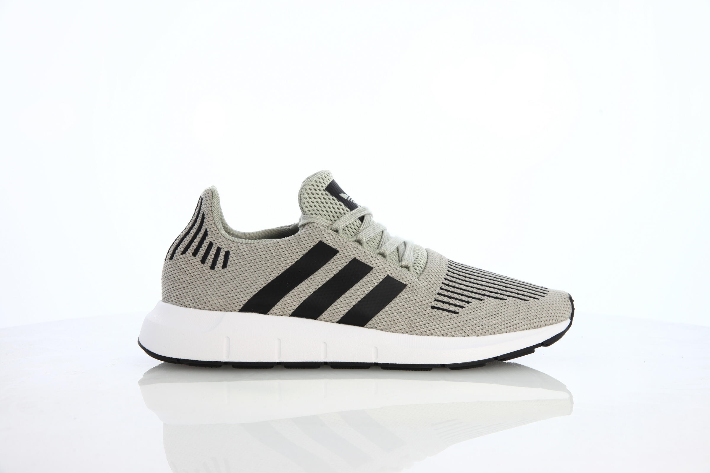 adidas Originals Swift Run "Sesame"