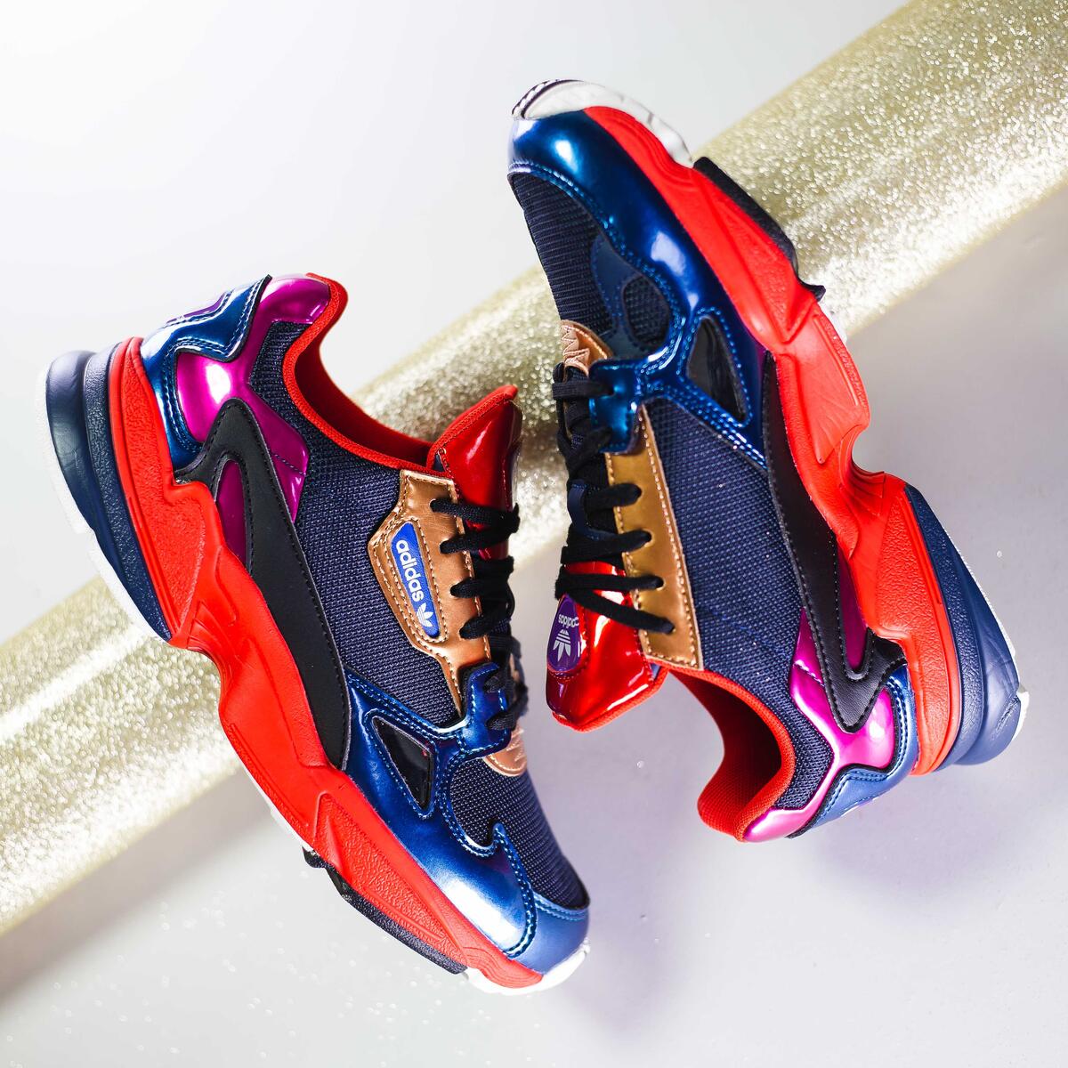 adidas falcon blue red