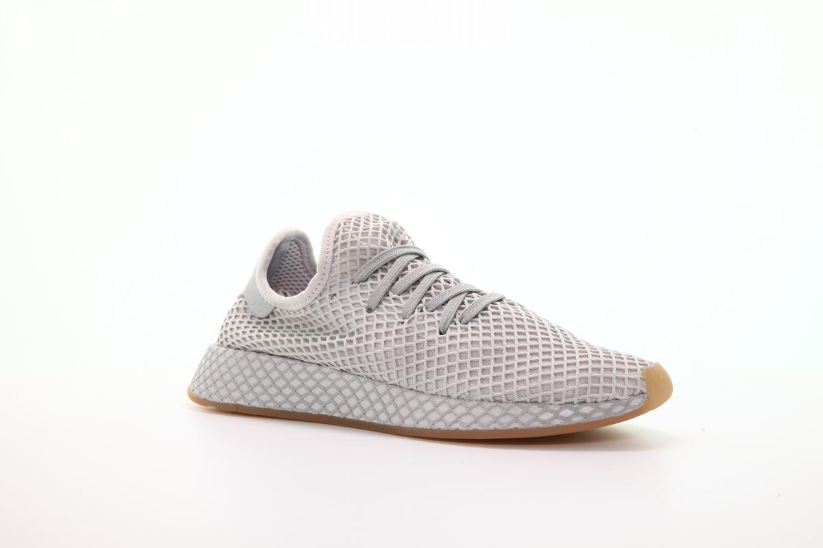 deerupt runner grey three
