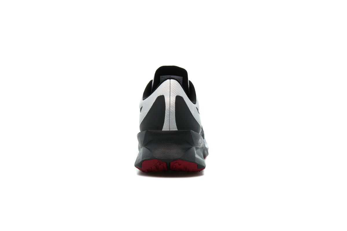 Asics x SLAM JAM NOVABLAST 