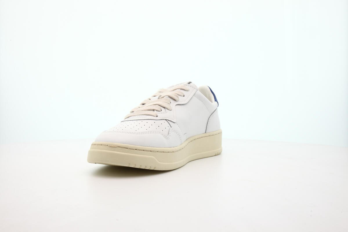 Autry Medalist Low Dark Blue - Image 6