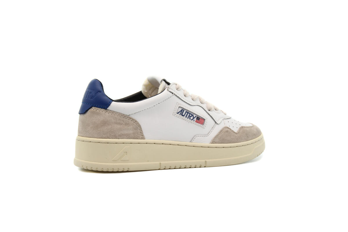 Autry Medalist Low 'Baby Blue' - Image 13