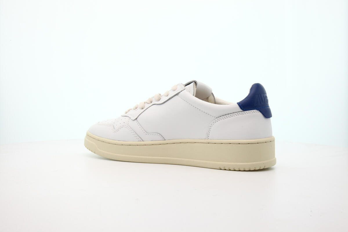 Autry Medalist Low Dark Blue - Image 9